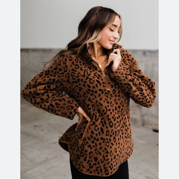 AMPERSAND AVE Jackets & Blazers - Ampersand Avenue Quarter Zip Leopard Print Sherpa Pullover Brown